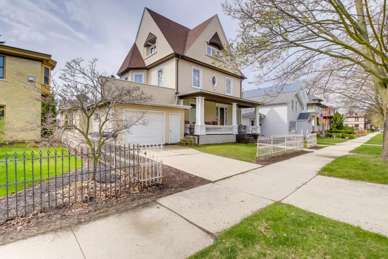 Updated Sheboygan Home With Porch Less Than 1 Mi To Beach Exterior foto